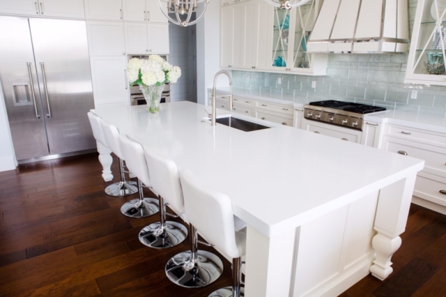 white countertop kitchen pompeii quartz