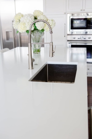 white countertop kitchen pompeii quartz 2